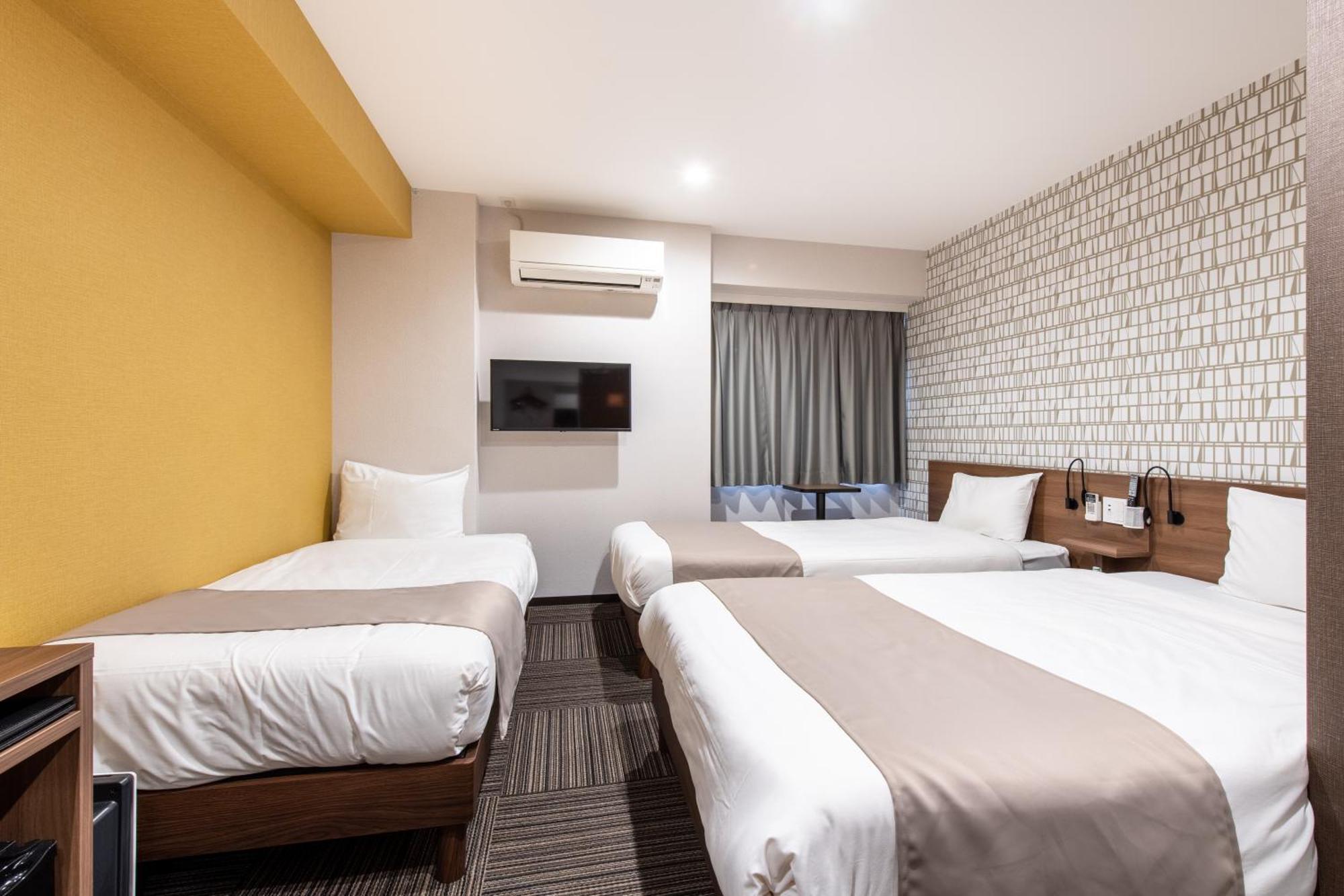 Hotel Sanrriott Osaka Hommachi Rum bild